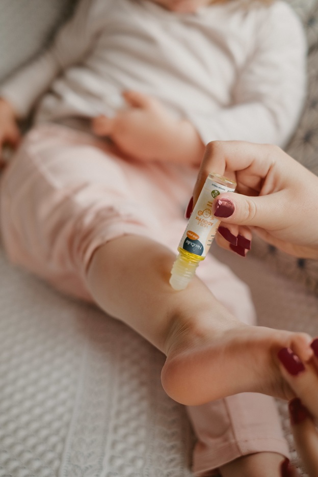 Kangura portanadons Oli Calmant Post Picades ECO Adou'Pik Néobulle 9 ml