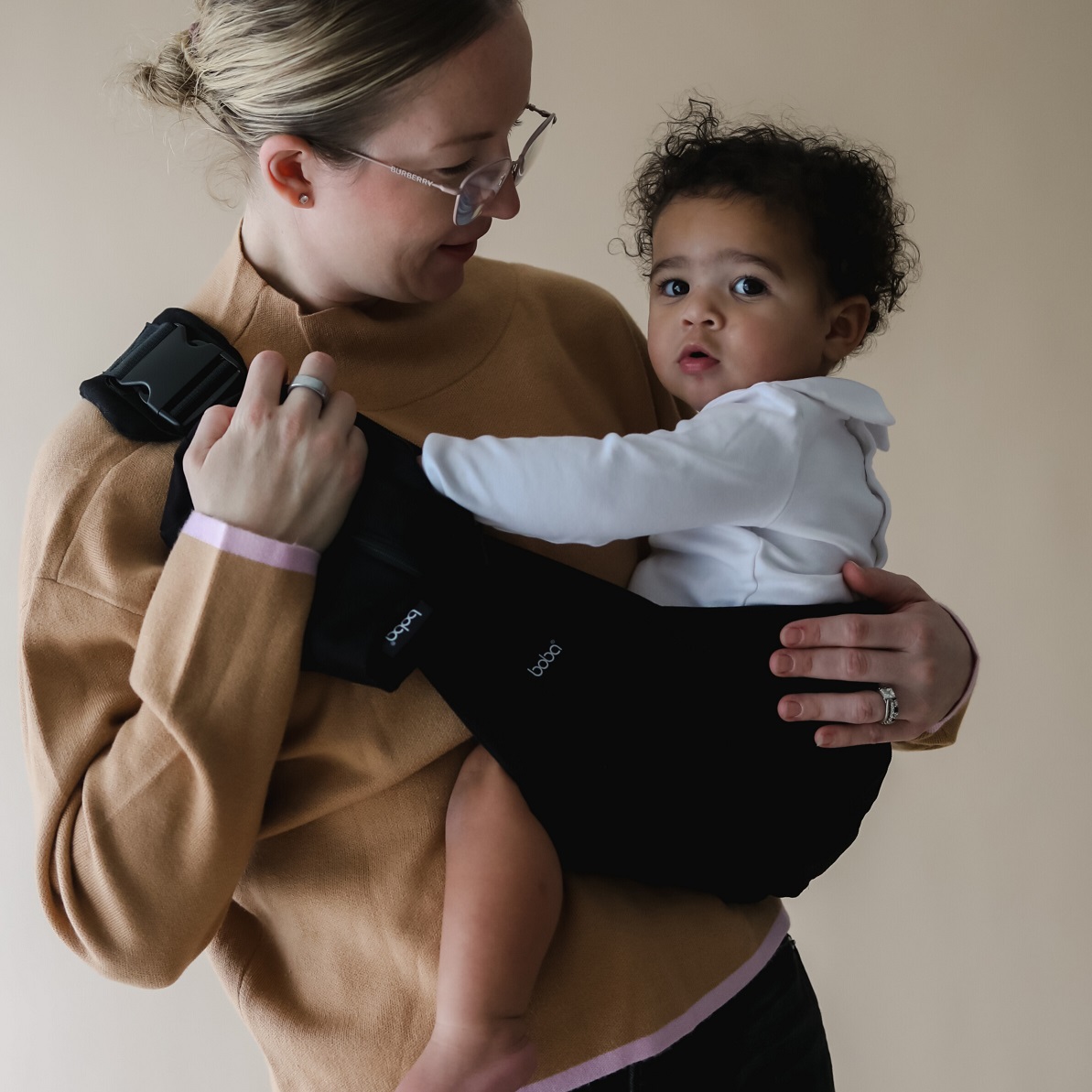 Kangura portanadons Portabebè lleuger Boba Buddy Black