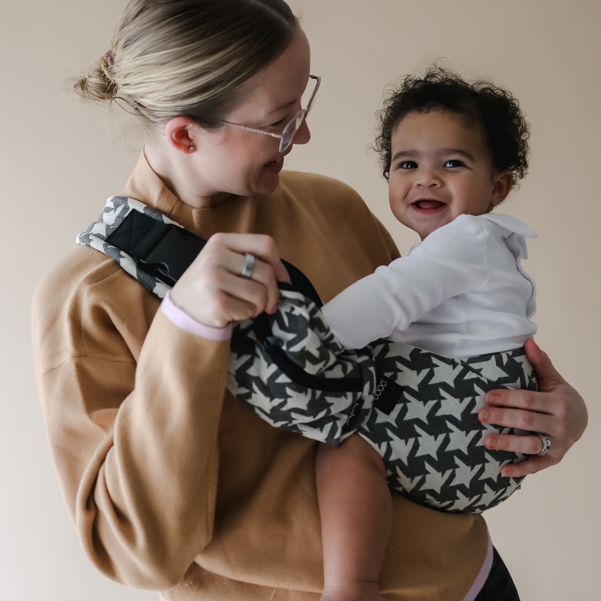 Kangura portanadons Portabebè lleuger Boba Buddy Houndstooth